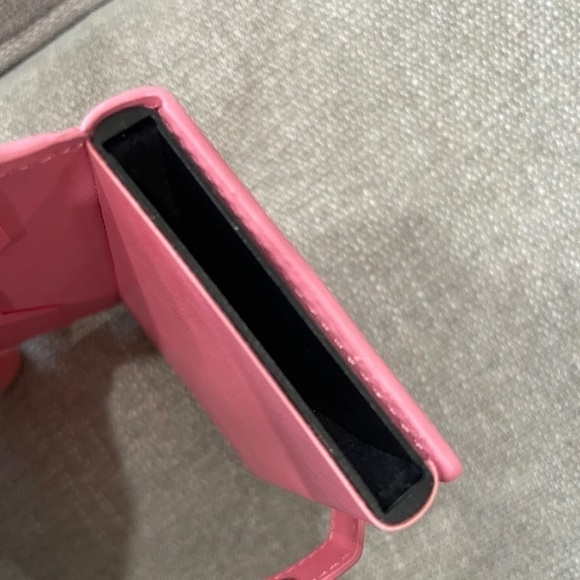 MAGNETIC cellphone wallet - Picture 4 of 4